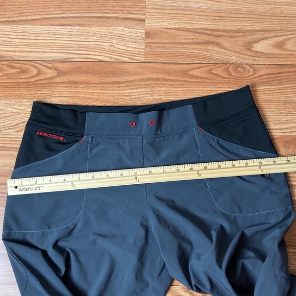 Brooks capris - Picture 8 of 9